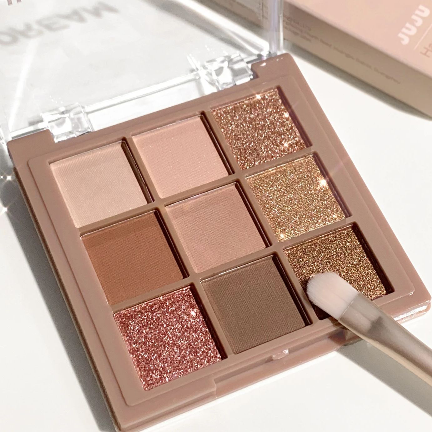 Palet eyeshadow mewah 9-18 war - Beauty Huda Makeup ulasan dan harga